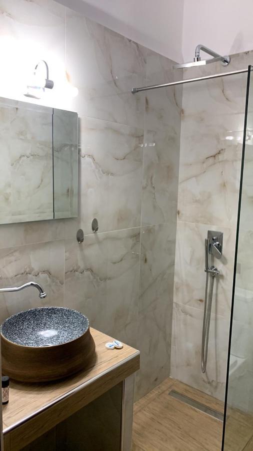 Kokkala Guestrooms ภายนอก รูปภาพ